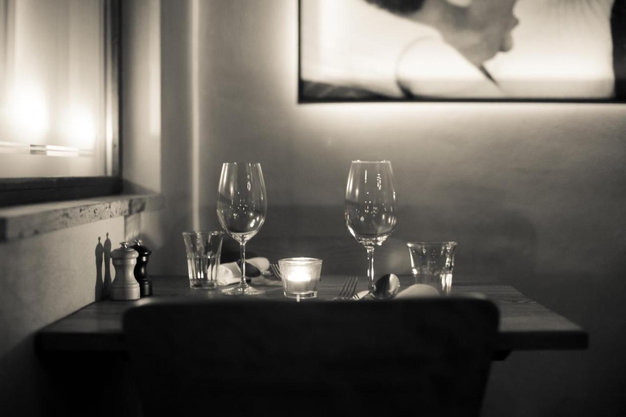Hotel - Restaurant Waage Бремгартен Екстериор снимка